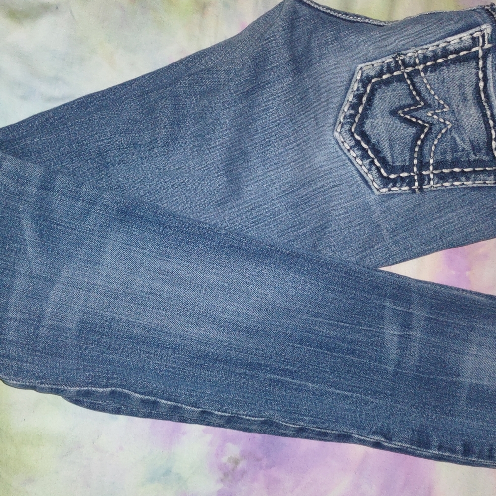 Size 27 Miss Me Sunny/Skinny jeans